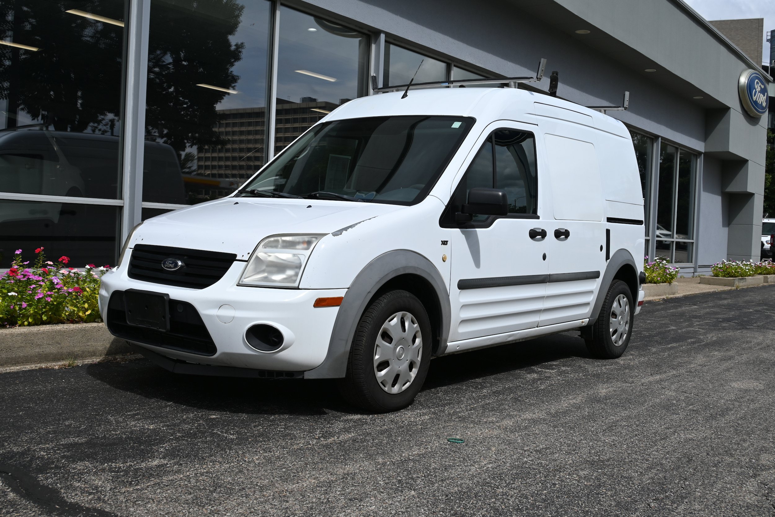 Used 2013 Ford Transit Connect XLT FWD image 1