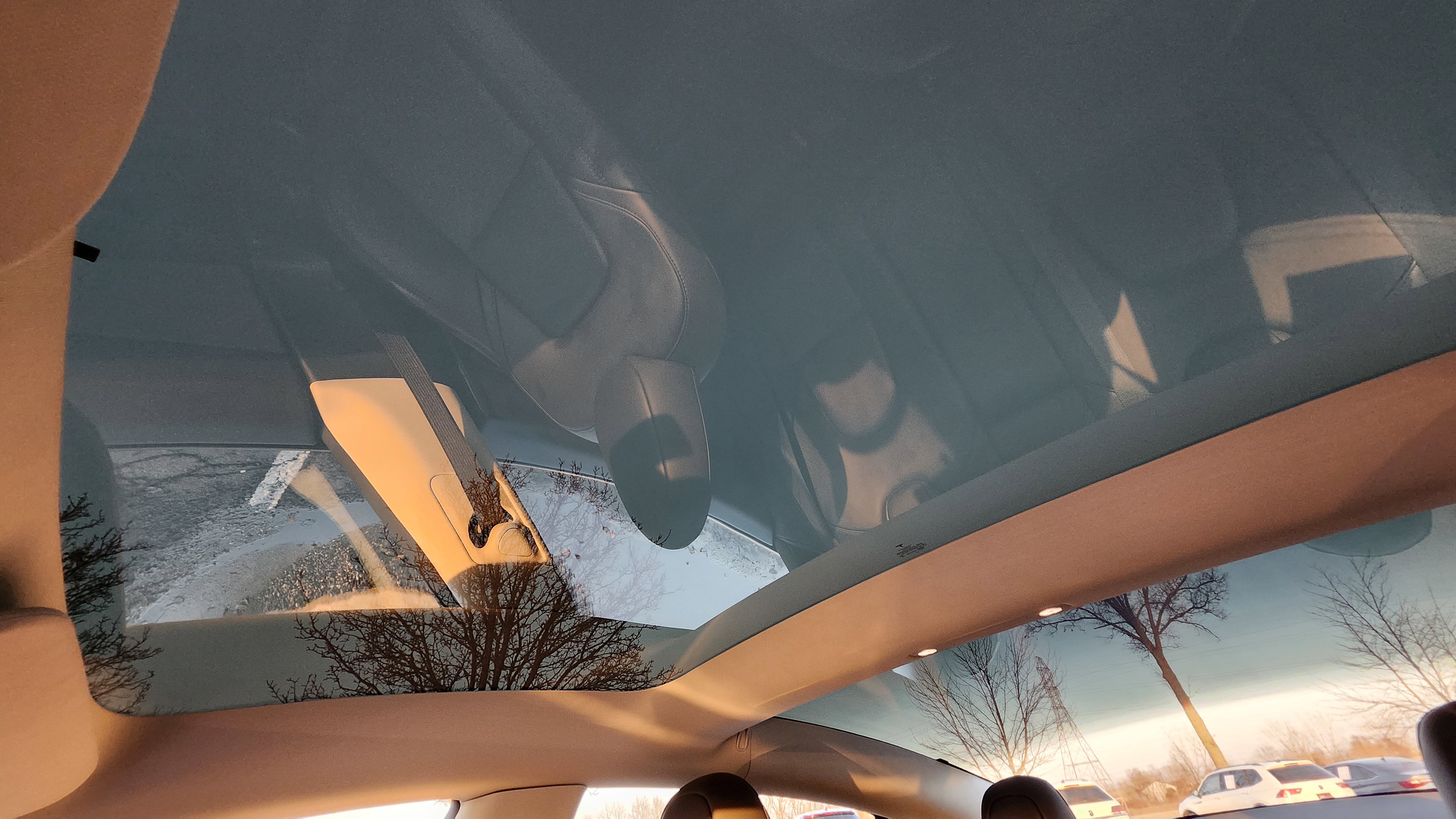 Used 2023 Tesla Model 3 Standard Range image 2