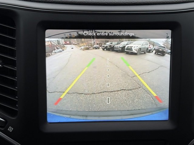 Used 2022 Jeep Cherokee Latitude image 24