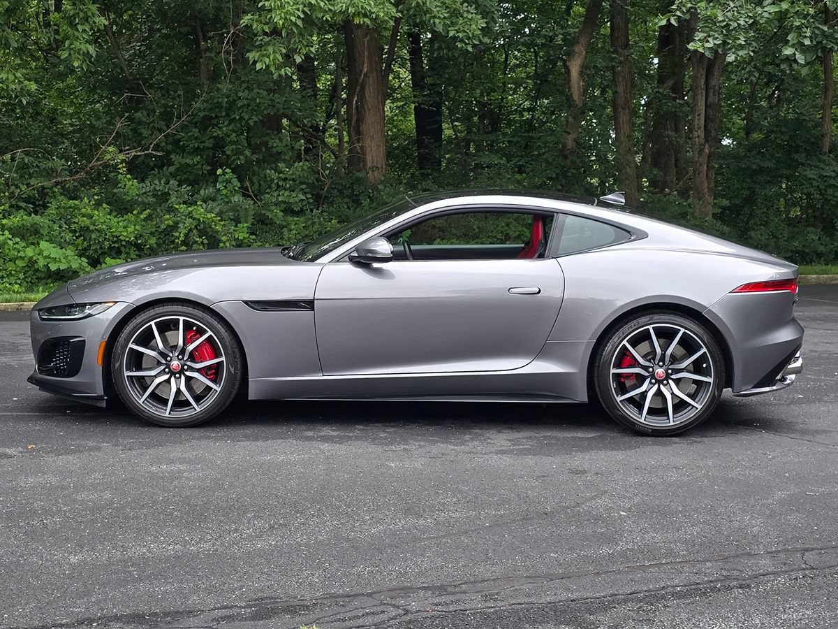 Used 2023 Jaguar F-TYPE R AWD/4WD image 3