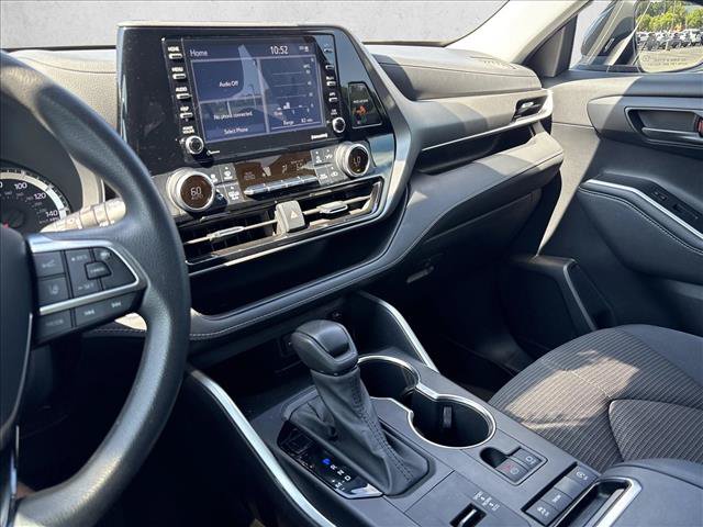 Certified 2021 Toyota Highlander L FWD image 16