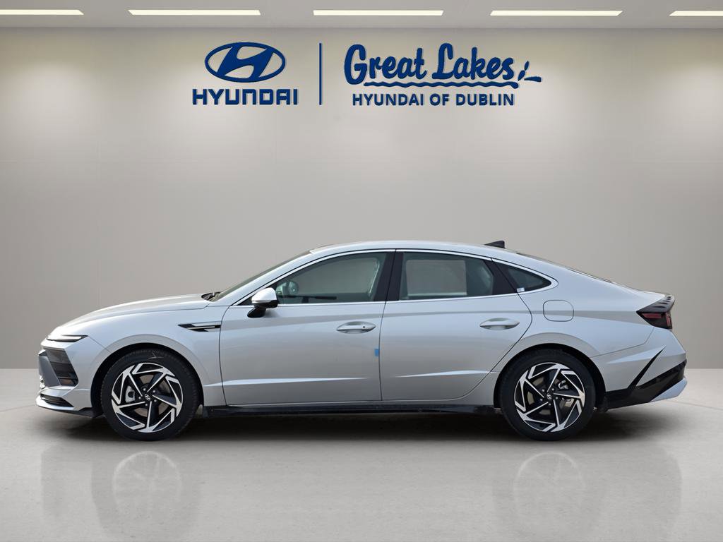 New 2026 Hyundai Sonata SEL FWD image 2