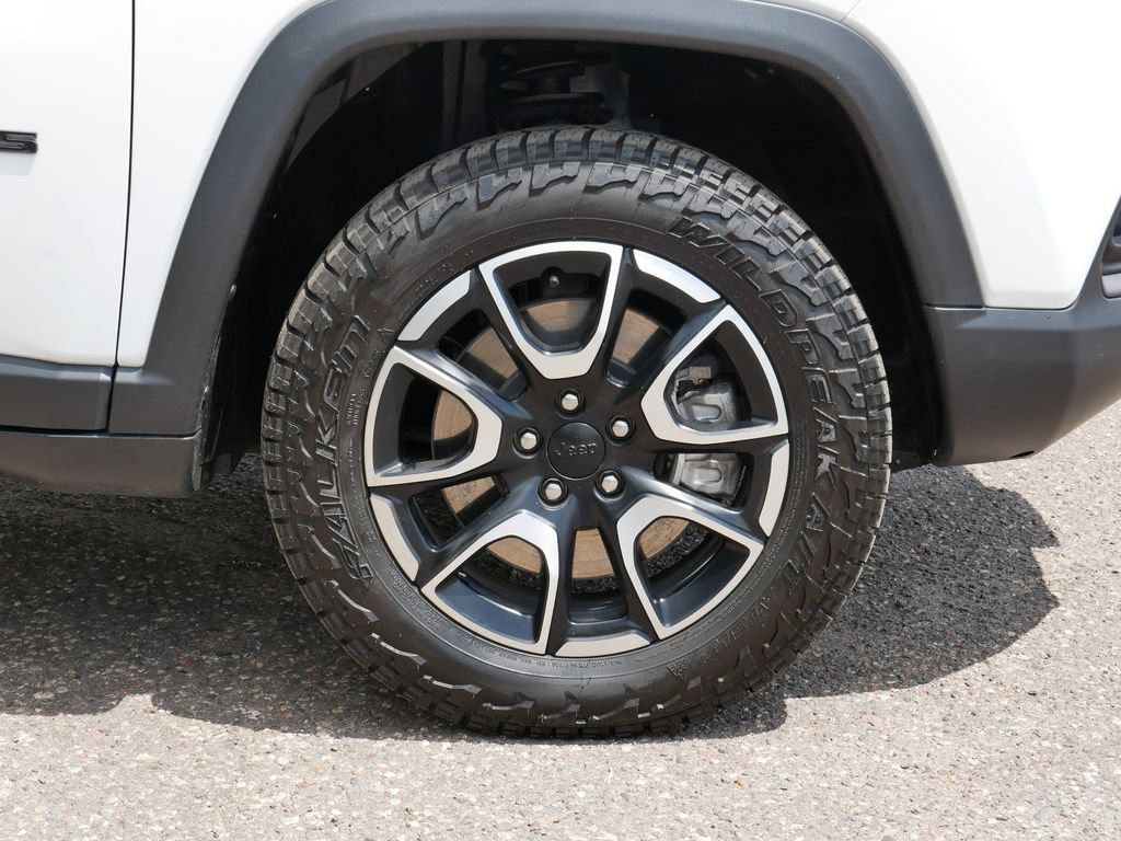 Used 2024 Jeep Compass Trailhawk AWD/4WD image 7