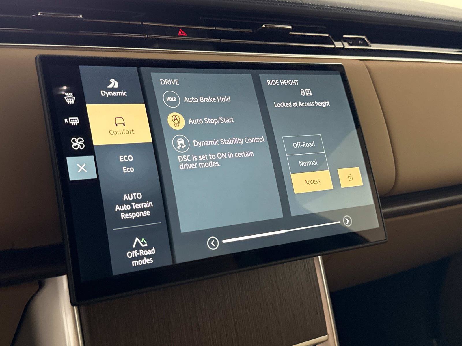 New 2026 Land Rover Range Rover SE AWD/4WD image 27