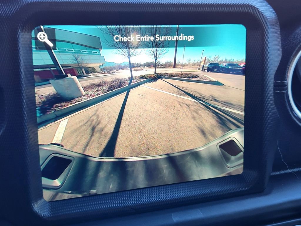 Used 2020 Jeep Gladiator Overland image 15