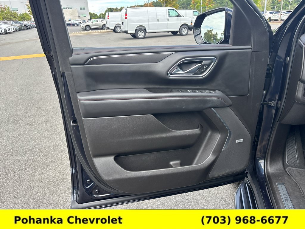 Used 2021 Chevrolet Suburban RST w/ Luxury Package AWD/4WD image 23