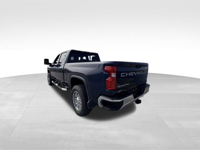 Used 2022 Chevrolet Silverado 3500 LTZ w/ LTZ Plus Package image 3