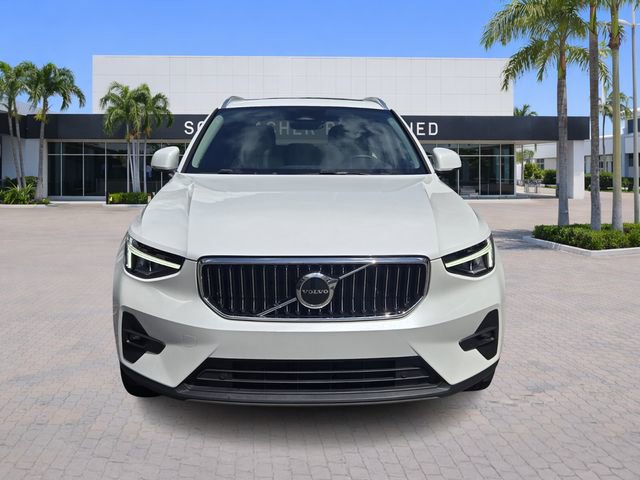 Used 2023 Volvo XC40 B4 Plus w/ Protection Package image 2