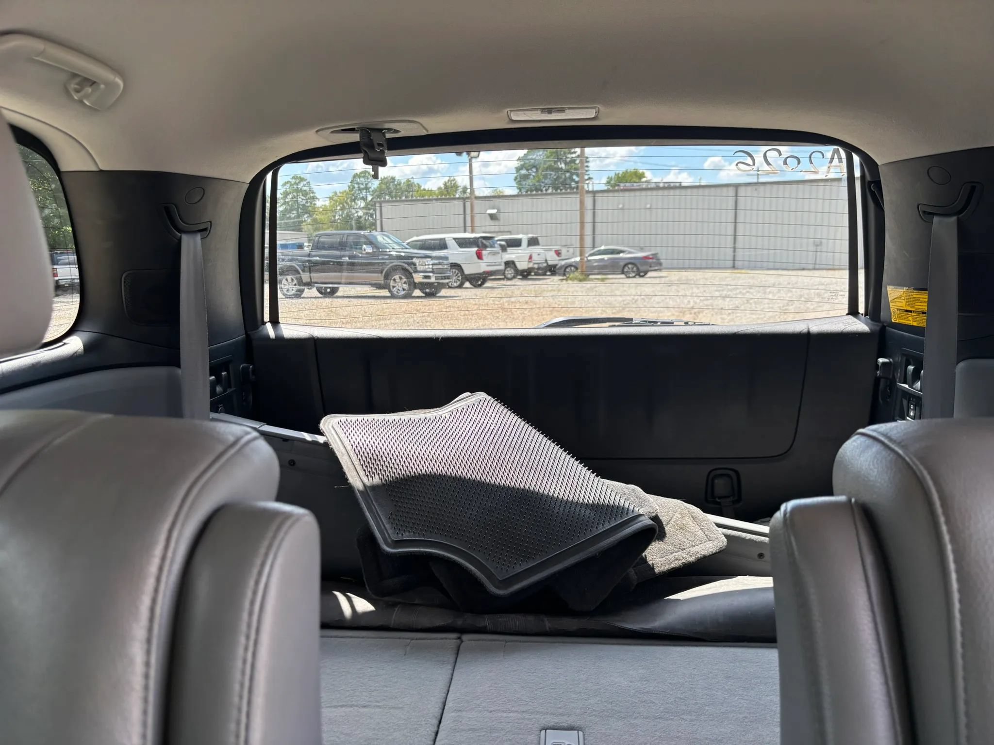 Used 2014 Toyota Sequoia Limited AWD/4WD image 14