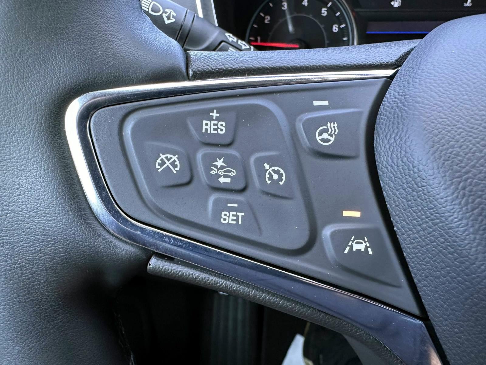 Used 2023 Chevrolet Equinox LT AWD/4WD image 16