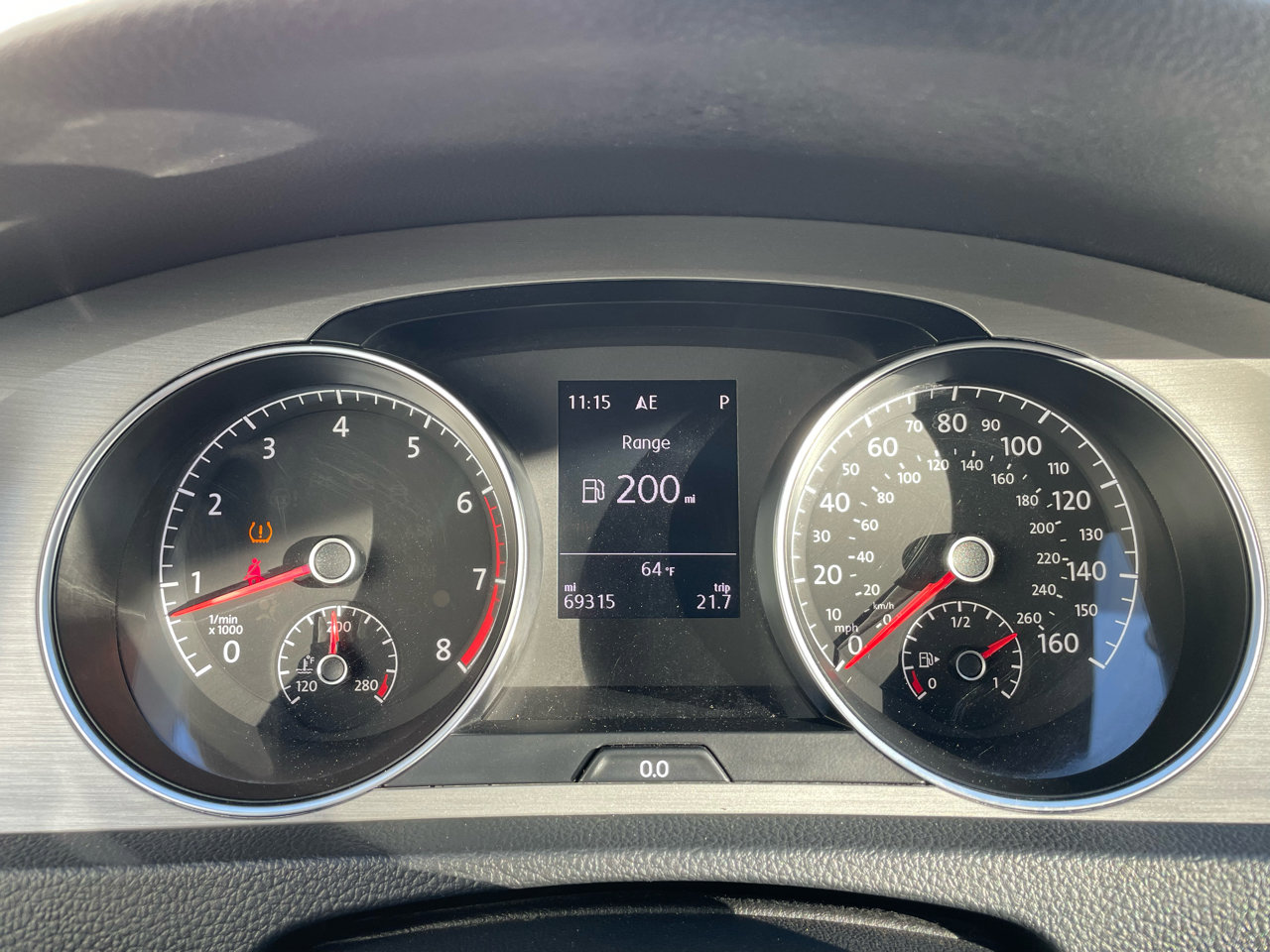 Used 2015 Volkswagen Golf S image 26