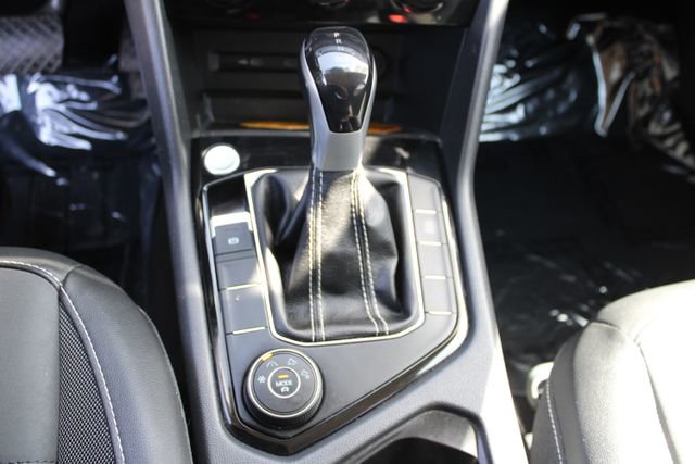 Used 2023 Volkswagen Taos SE image 16