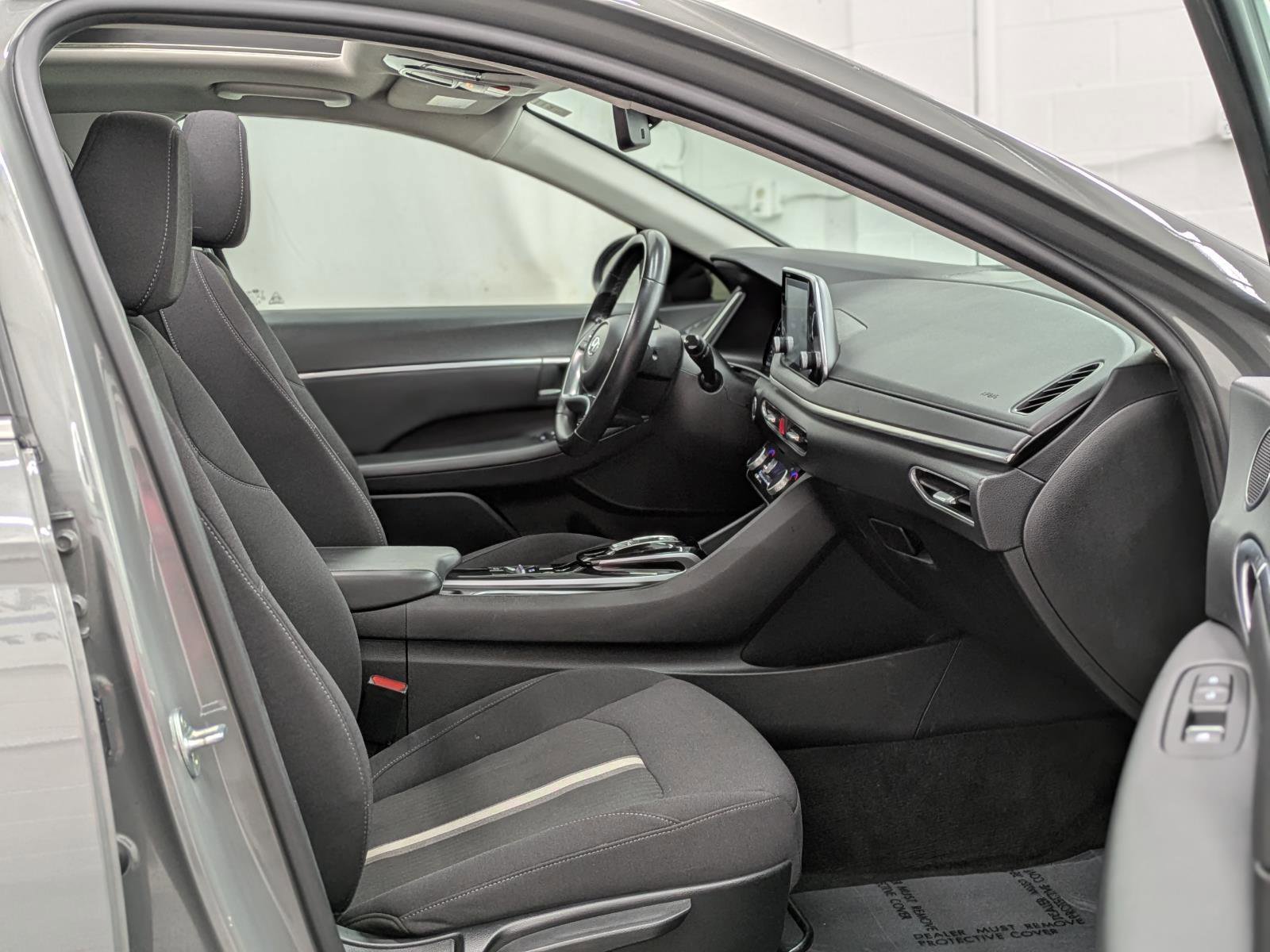 Used 2022 Hyundai Sonata SEL w/ Convenience Package image 18