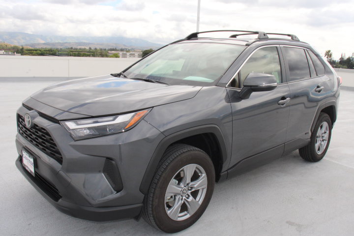 Certified 2025 Toyota RAV4 XLE w/ Convenience Package image 6