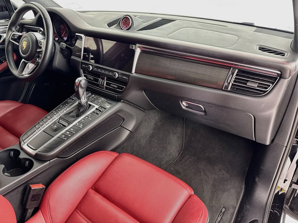 Certified 2020 Porsche Macan GTS AWD/4WD image 31