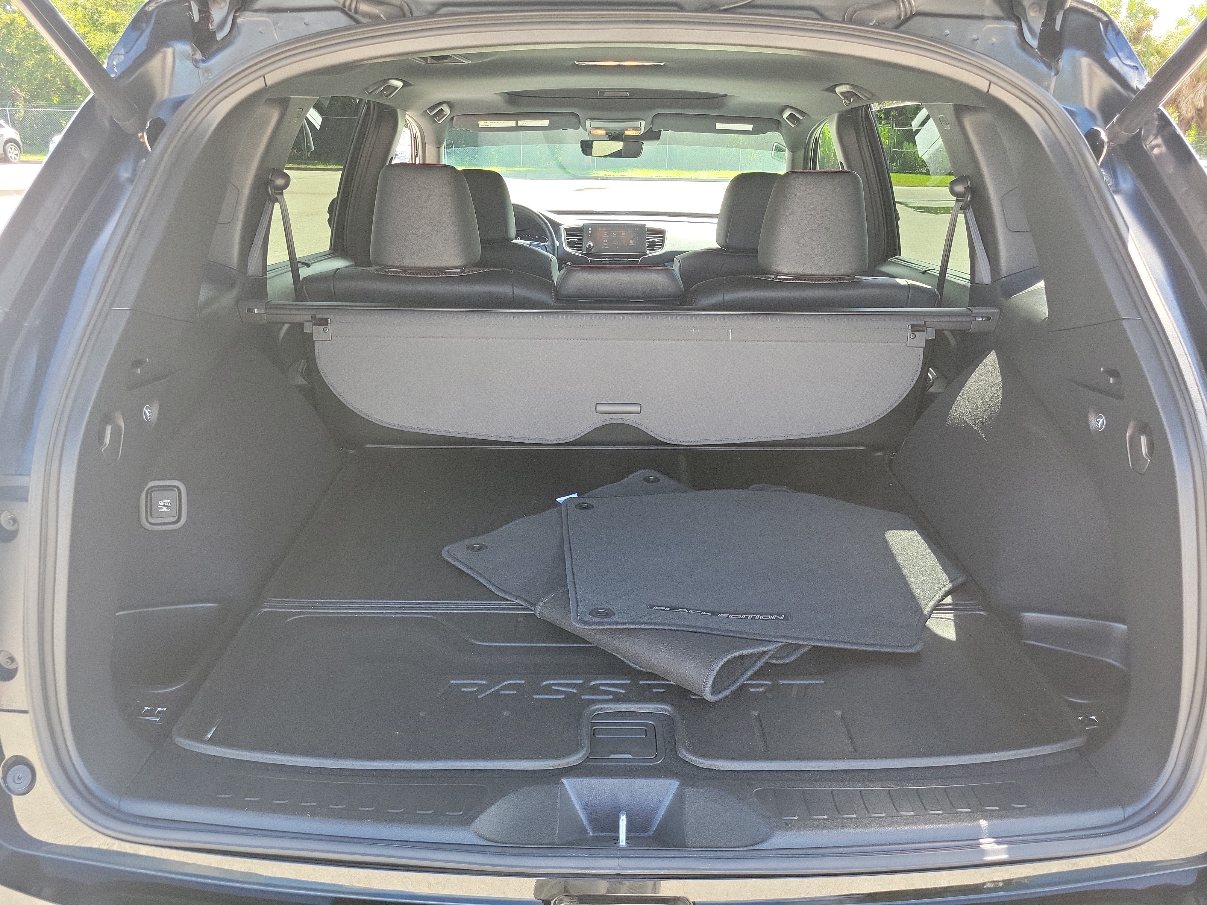 Used 2025 Honda Passport Black Edition image 31