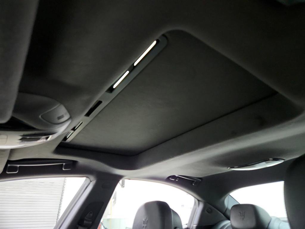 Used 2018 Maserati Ghibli image 15