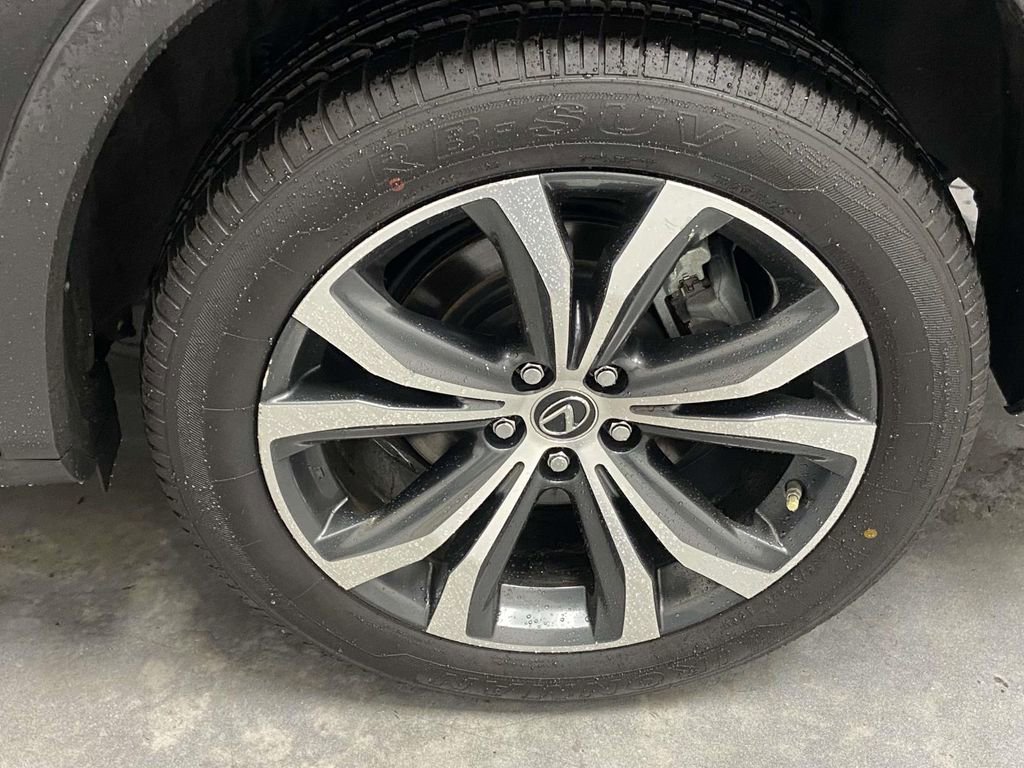Used 2022 Lexus RX 350L FWD w/ Premium Package image 9