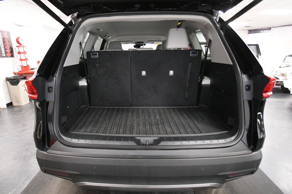 Used 2024 Toyota Grand Highlander Limited image 23