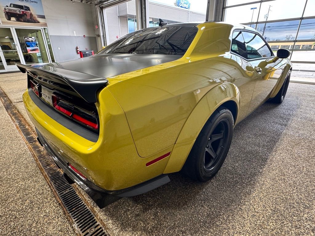 Used 2021 Dodge Challenger SRT Super Stock RWD image 4