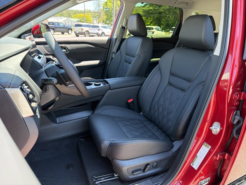 New 2026 Nissan Rogue Platinum AWD/4WD image 17