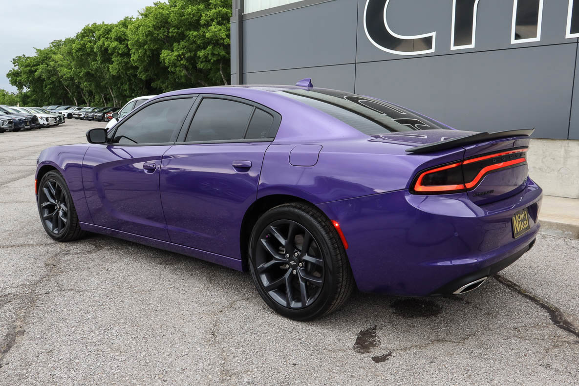 Used 2023 Dodge Charger SXT w/ Blacktop Package RWD image 6