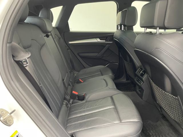 Used 2020 Audi Q5 2.0T Premium w/ Titanium Sport Package image 18
