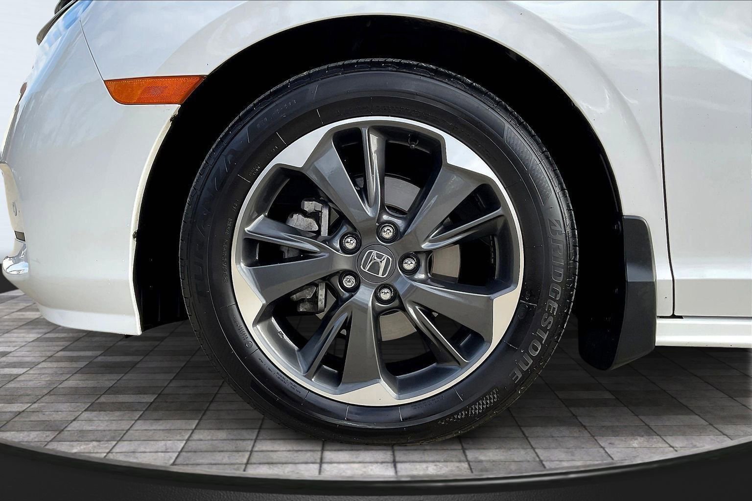 Used 2023 Honda Odyssey Elite image 10