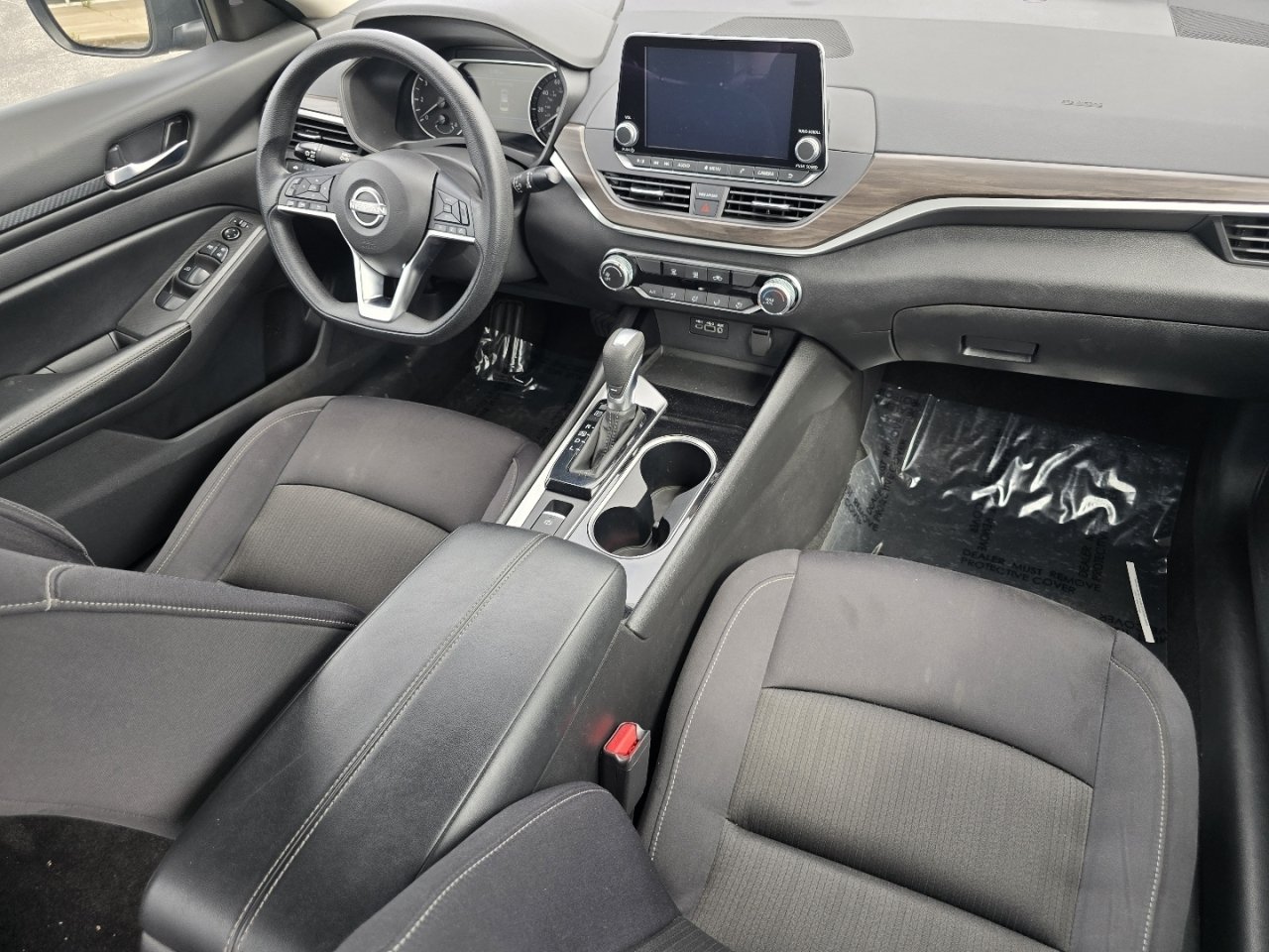 Used 2024 Nissan Altima 2.5 SV AWD/4WD image 19