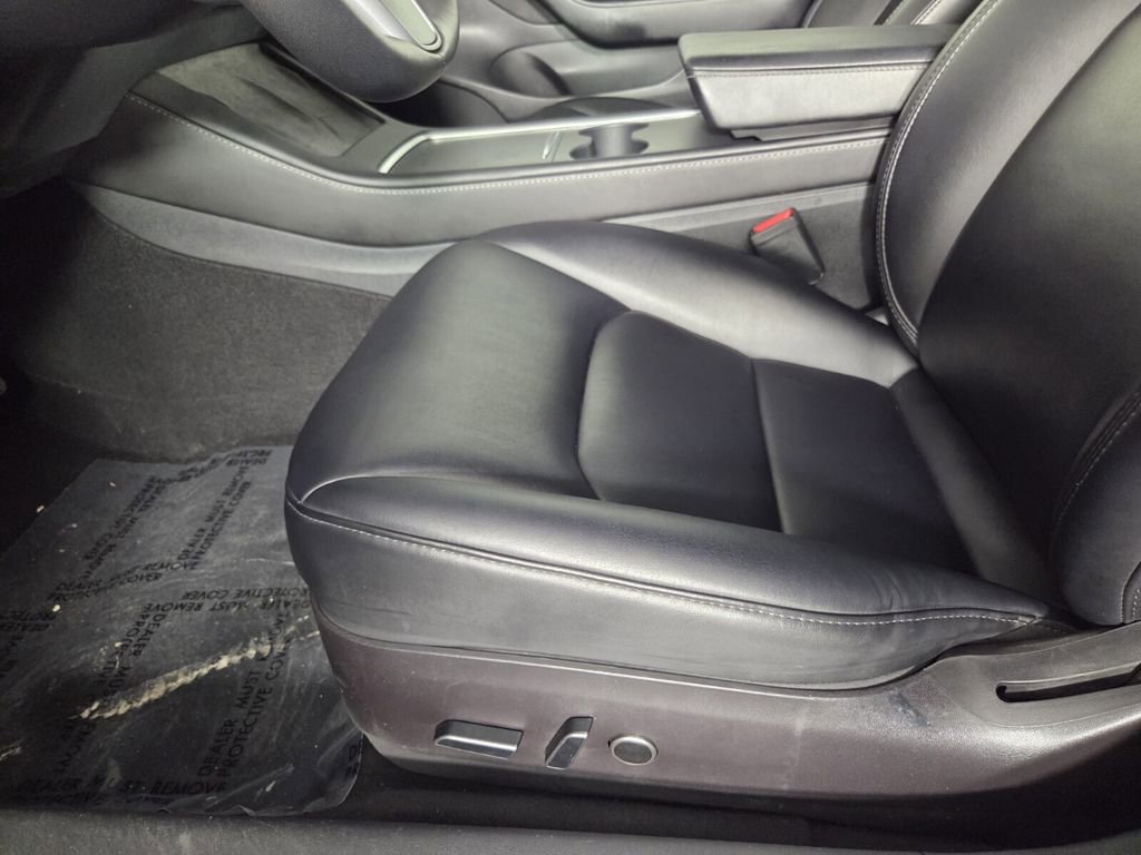 Used 2023 Tesla Model 3 Standard Range image 13
