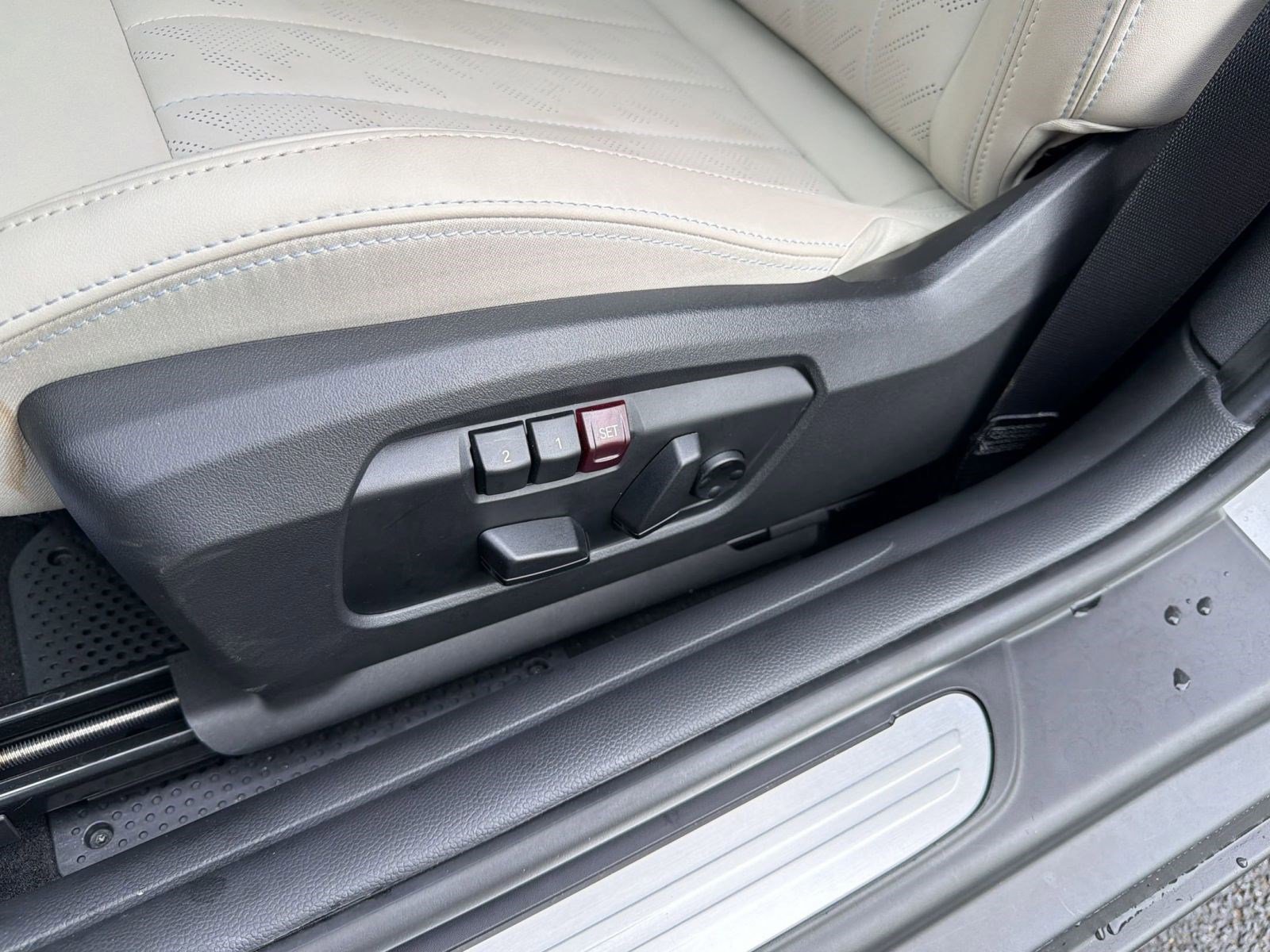 Certified 2025 MINI Cooper S FWD image 13