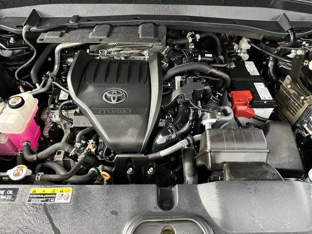 Used 2024 Toyota Grand Highlander AWD image 14