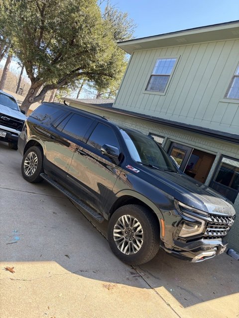 Used 2025 Chevrolet Tahoe Z71 w/ Comfort Package image 2