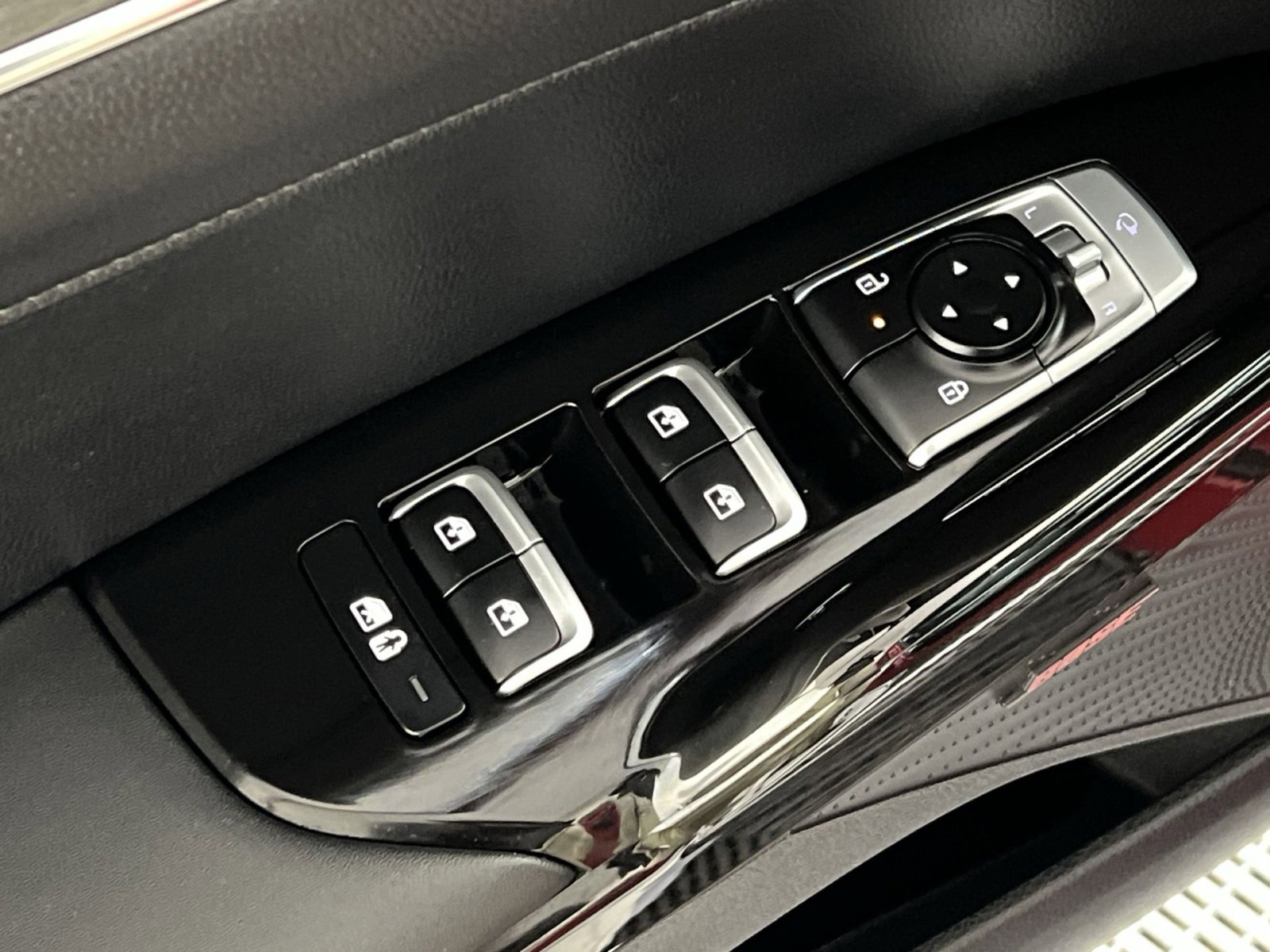 Used 2025 Kia K5 EX image 13