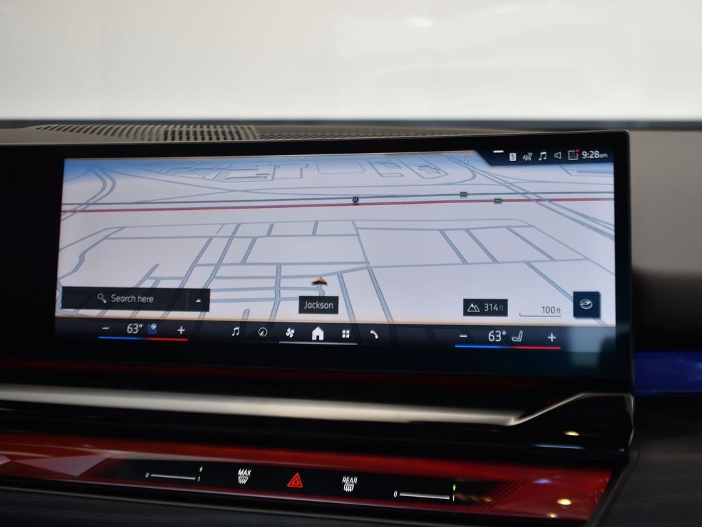 New 2026 BMW 550e xDrive w/ Executive Package image 26