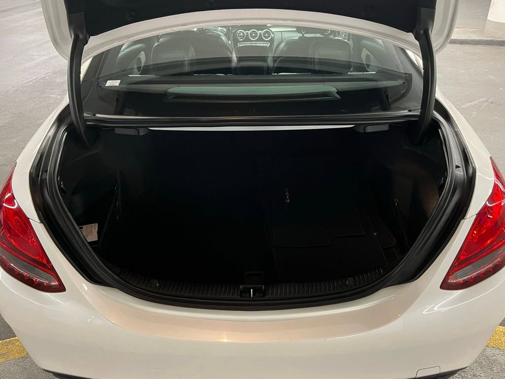 Used 2018 Mercedes-Benz C 300 Sedan image 36