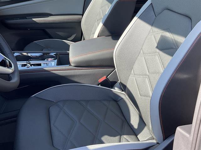 New 2026 Volkswagen Atlas Peak Edition image 7