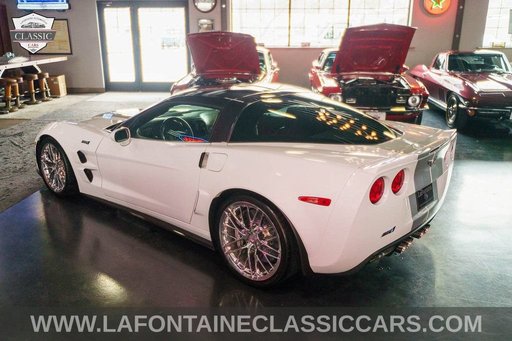 Used 2013 Chevrolet Corvette ZR1 w/ 3ZR Preferred Equipment Group RWD image 94