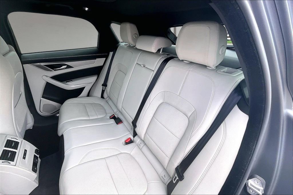Used 2025 Jaguar F-PACE R-Dynamic S image 27