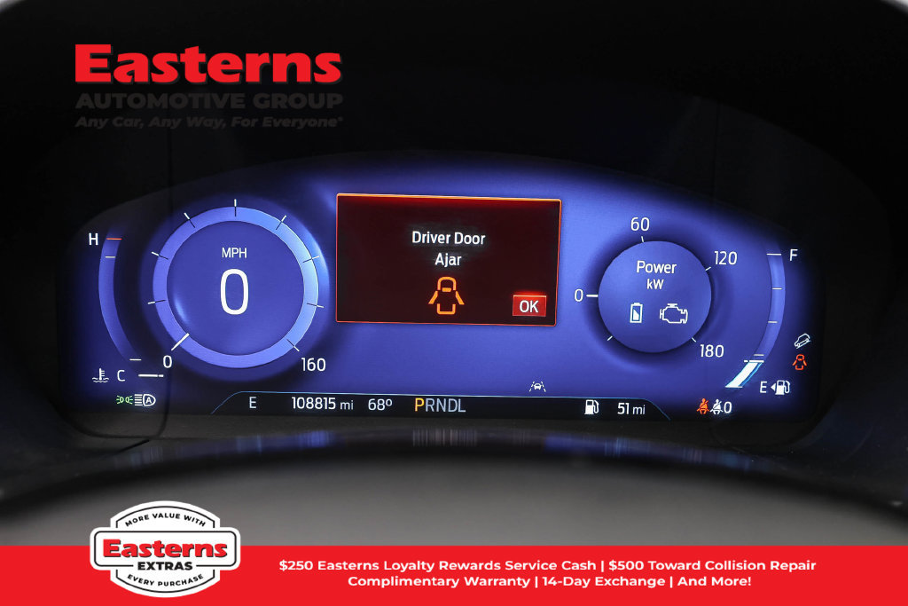 Used 2021 Ford Escape Titanium AWD/4WD image 18