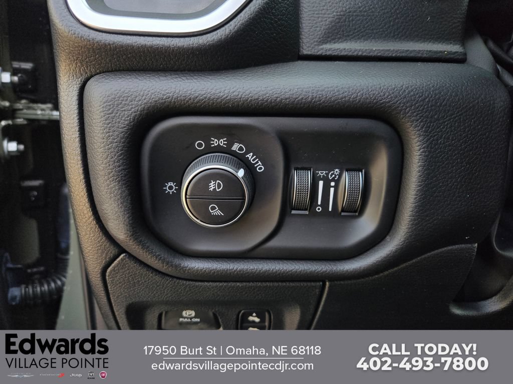 New 2026 RAM 1500 Big Horn AWD/4WD image 12