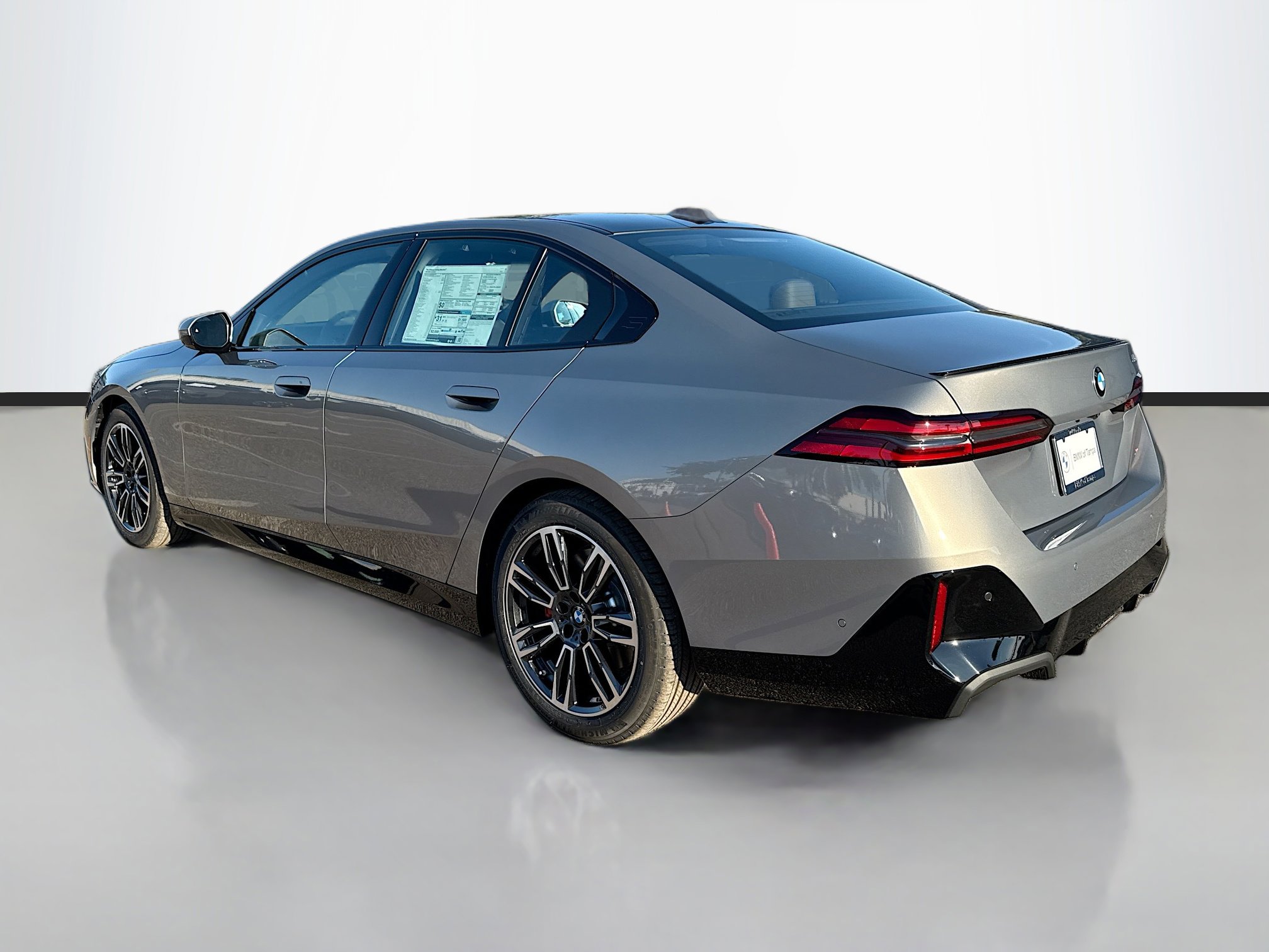 New 2026 BMW 530i w/ Executive Package image 5