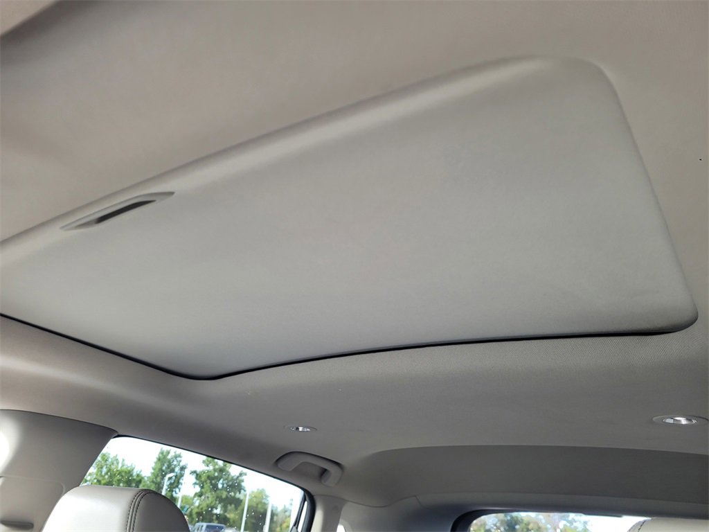 Used 2024 Honda HR-V EX-L image 10