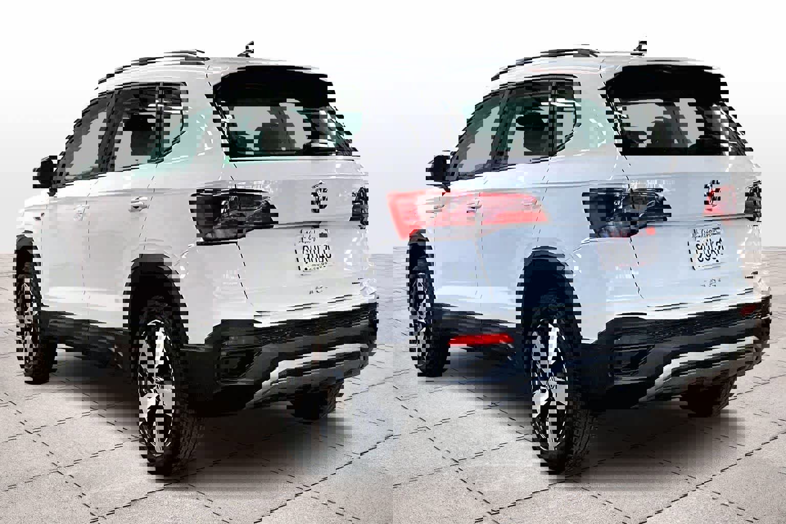 Used 2023 Volkswagen Taos S w/ Driver Assistance Package image 15