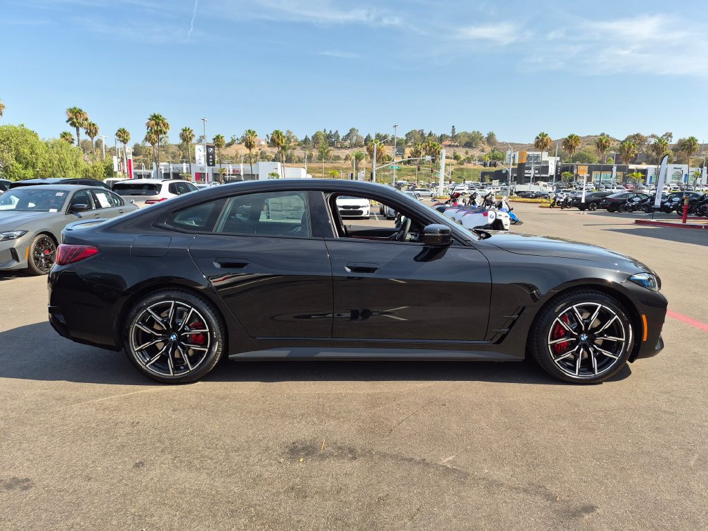 New 2026 BMW i4 xDrive40i w/ M Sport Package AWD/4WD image 3