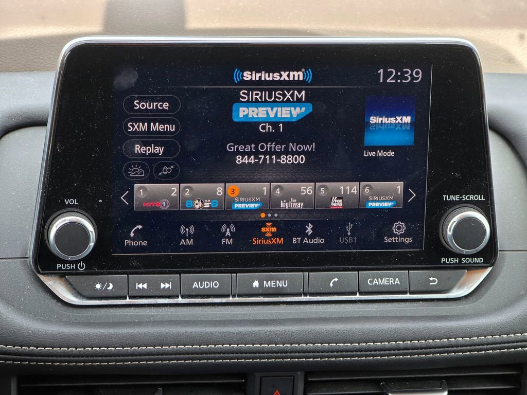 Used 2023 Nissan Rogue S image 8