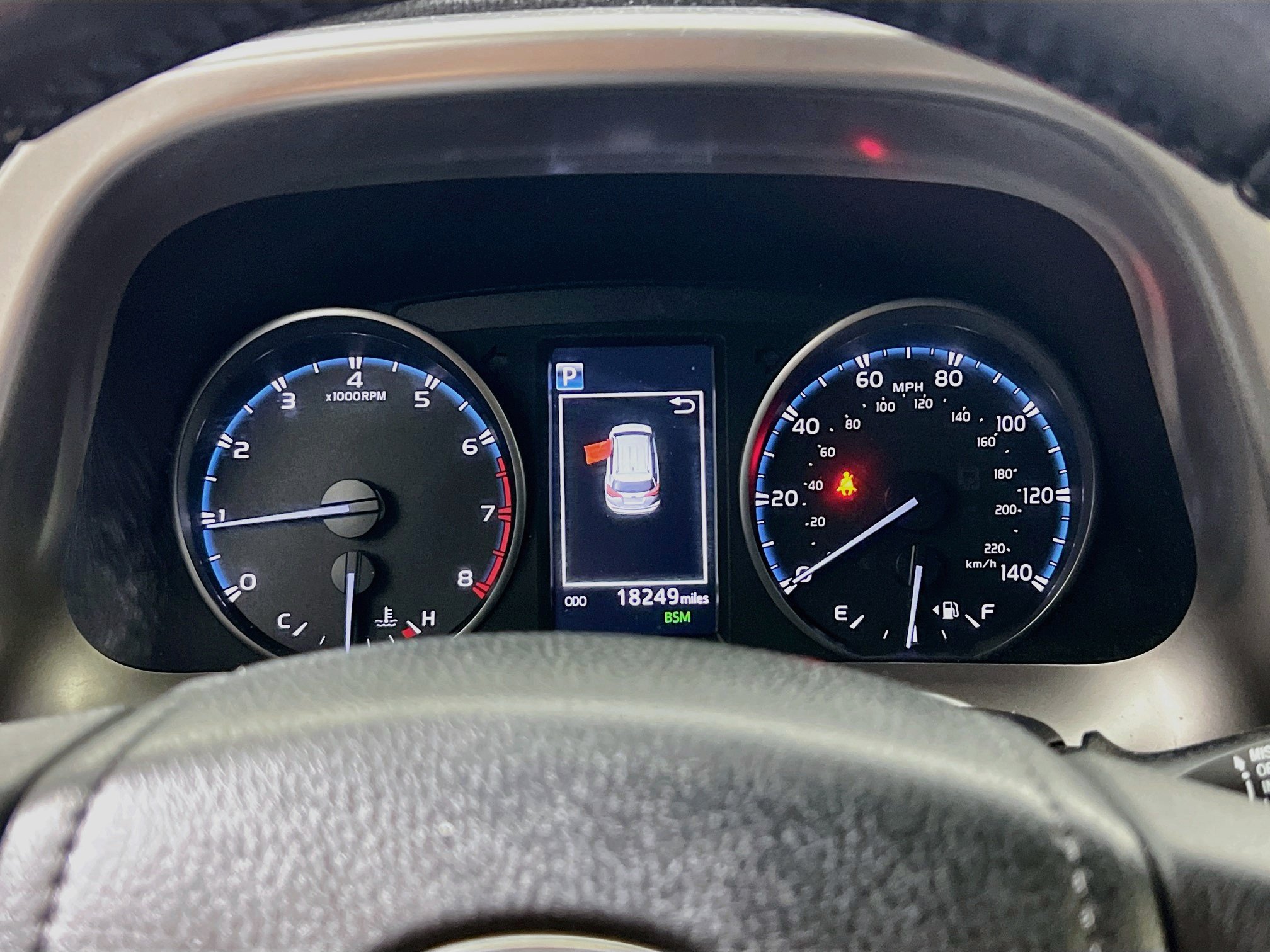 Used 2018 Toyota RAV4 XLE FWD image 22