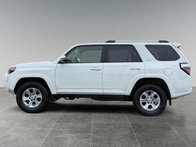Used 2023 Toyota 4Runner SR5 Premium w/ Moonroof Package image 2