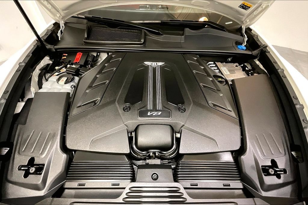 Used 2022 Bentley Bentayga AWD/4WD image 15