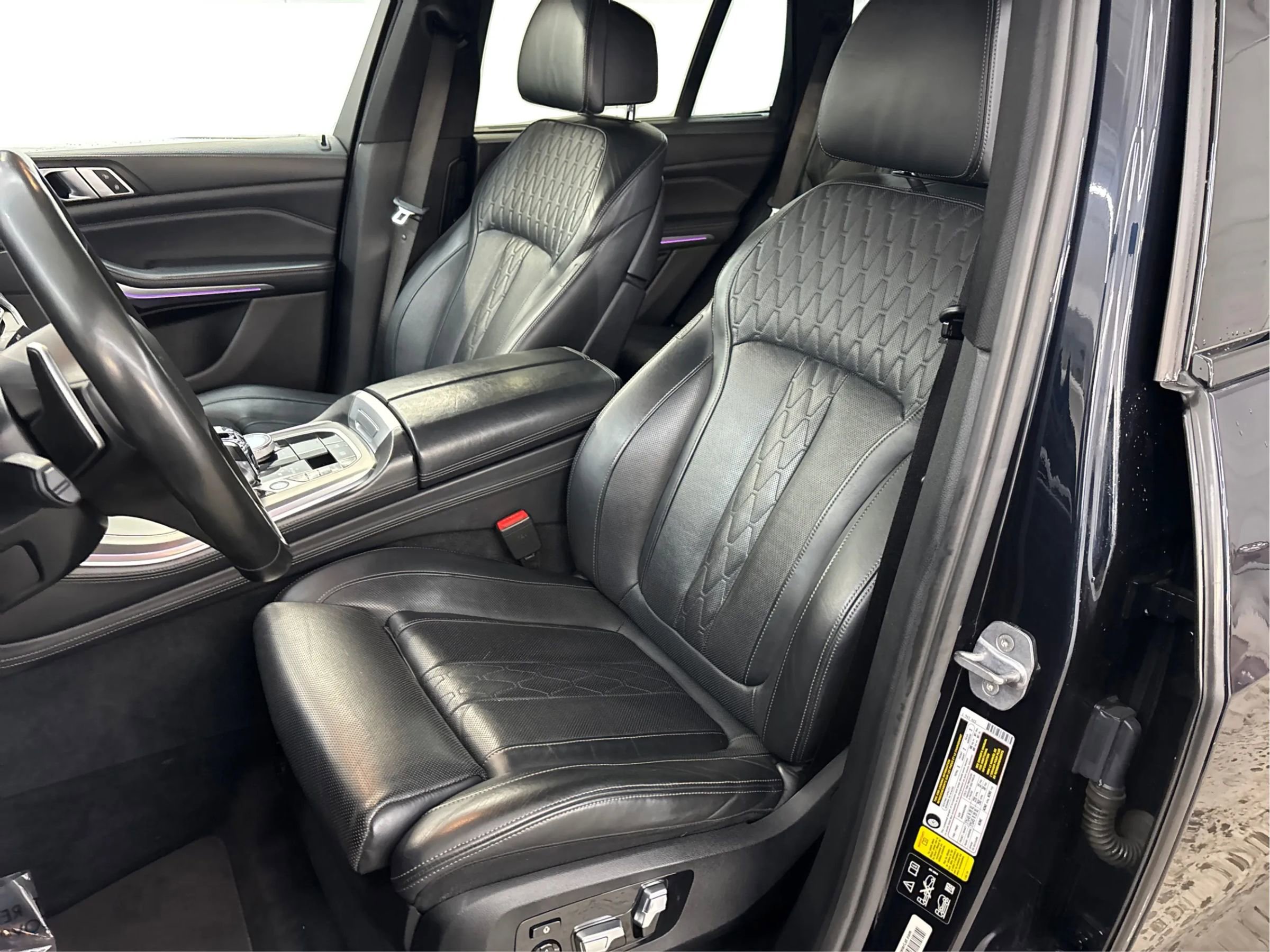 Used 2020 BMW X5 M50i w/ Executive Package image 13